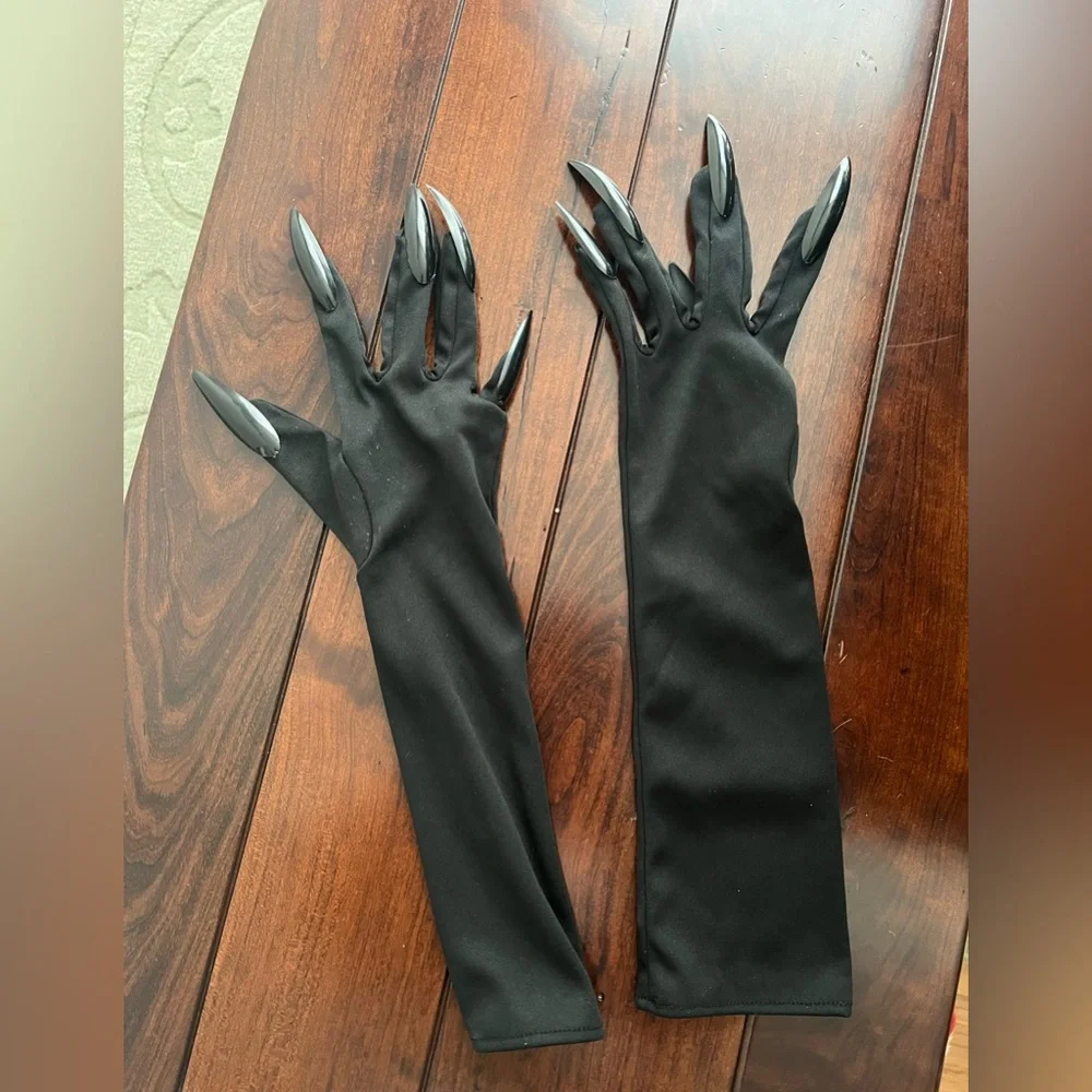 Black Claw Gloves